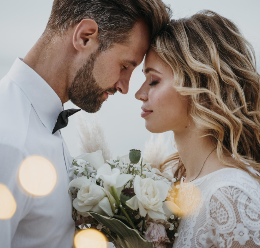 young-bride-groom-having-beach-wedding
